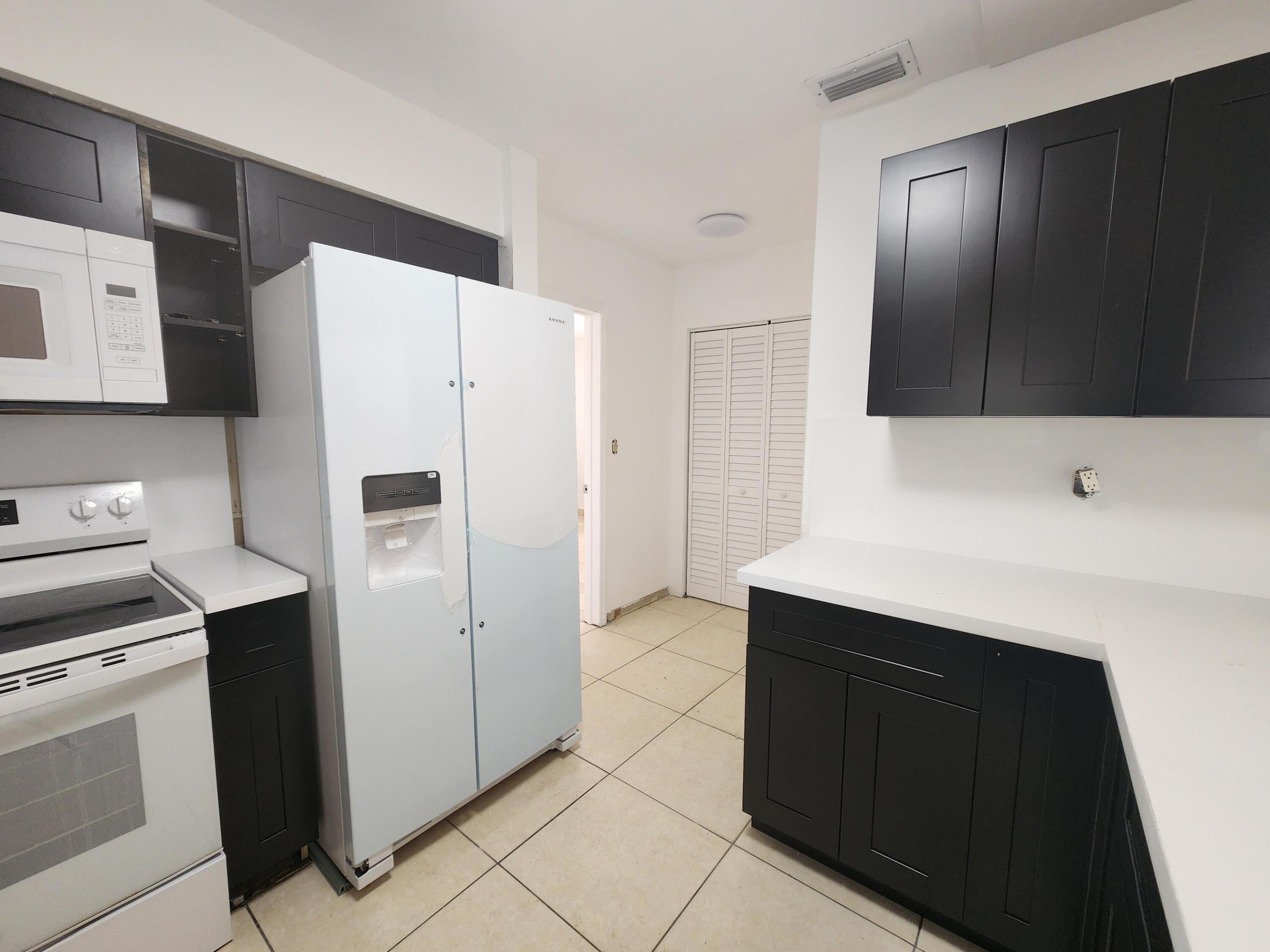 8760 NW 14th Street, Denekamp