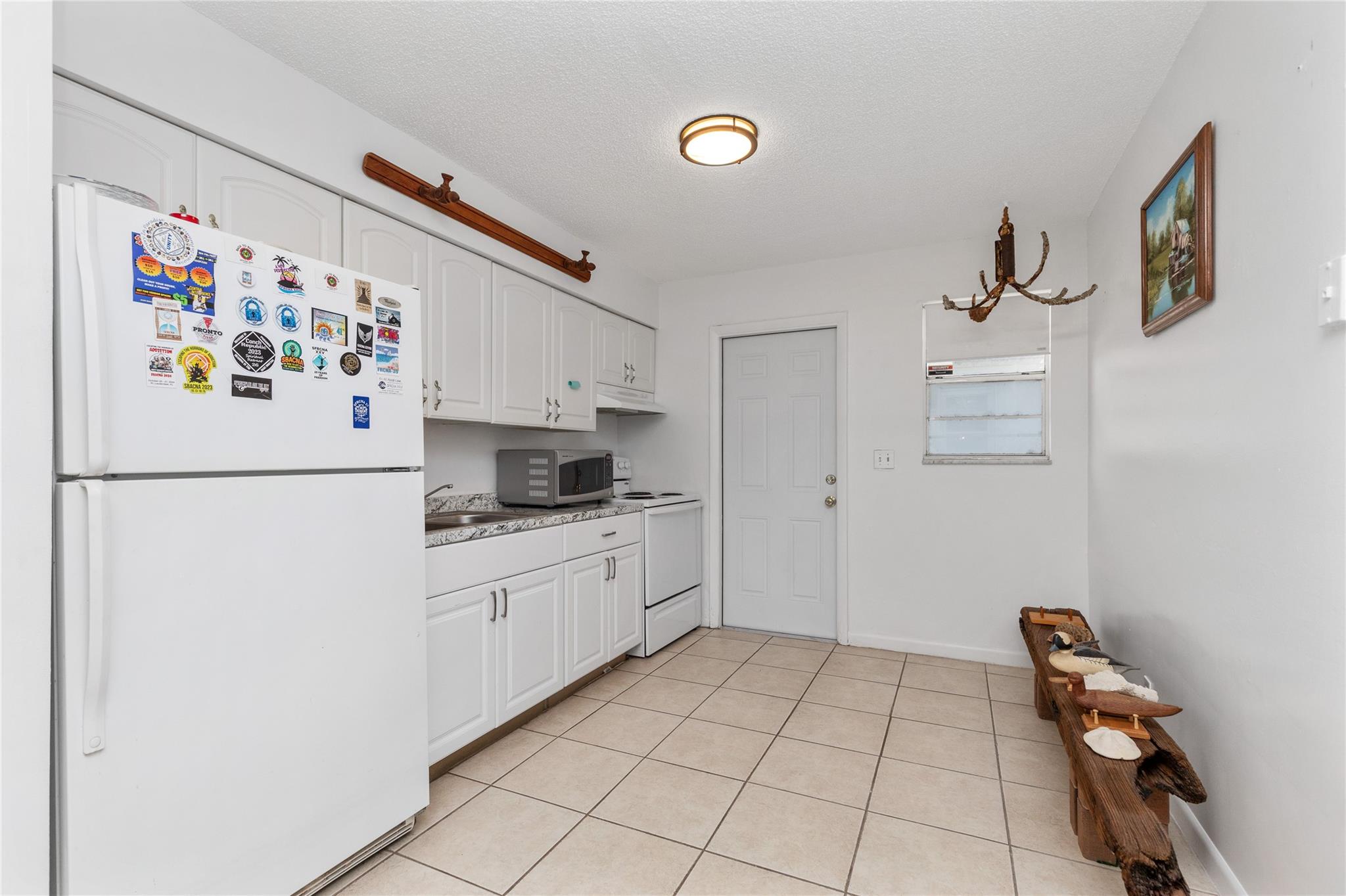 Woodlawn 11-28 B - Residential Income