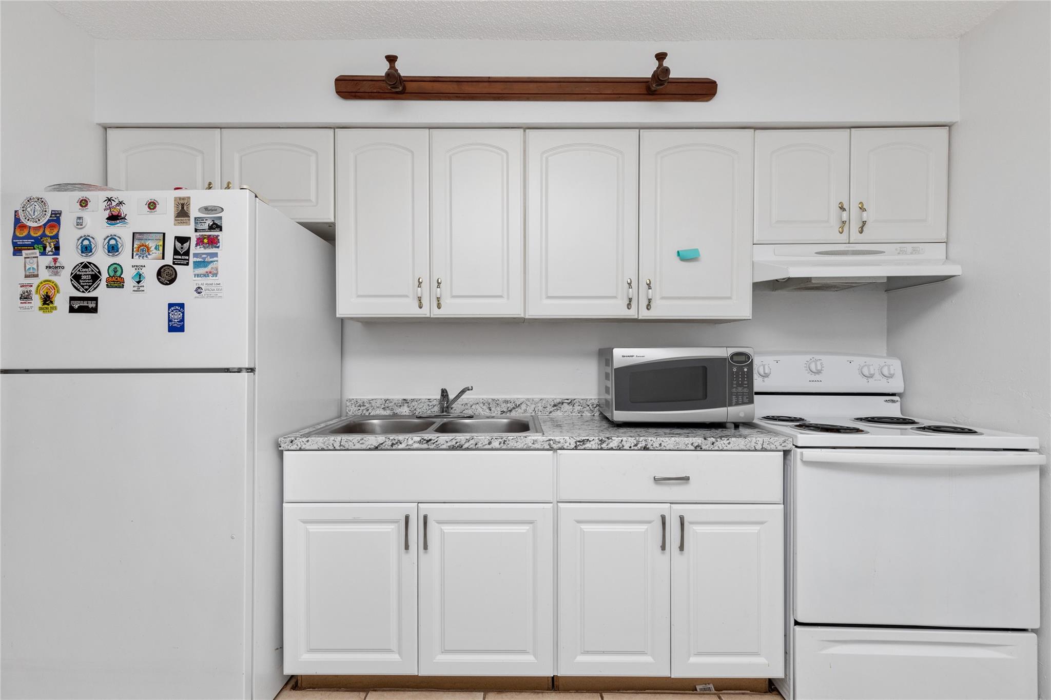 Woodlawn 11-28 B - Residential Income