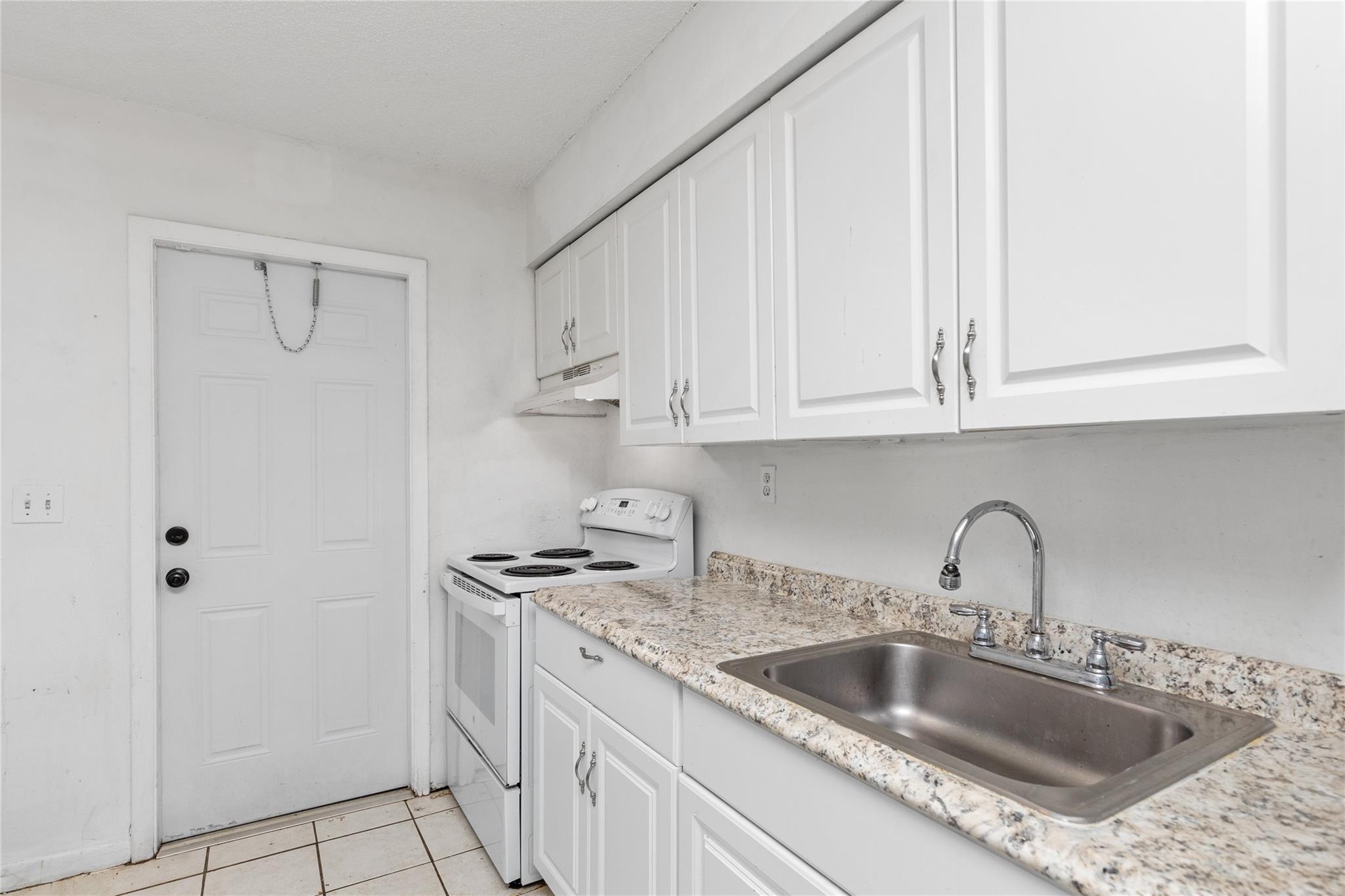 Woodlawn 11-28 B - Residential Income