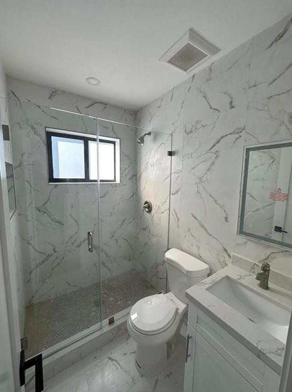 ¤KING ARTHUR ESTATES - Residential Lease