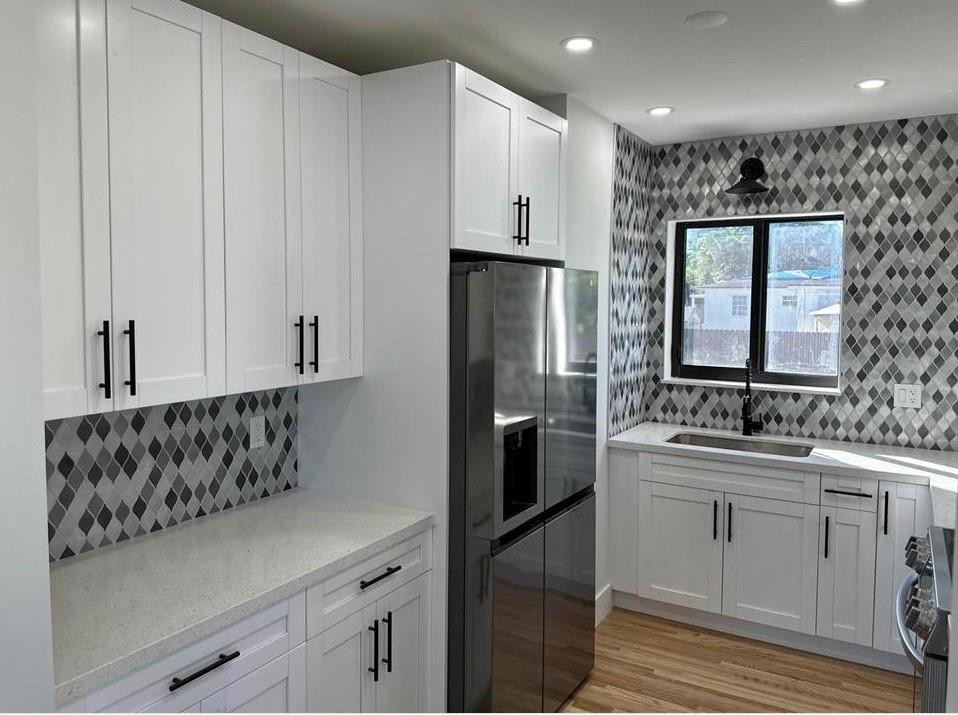 ¤KING ARTHUR ESTATES - Residential Lease