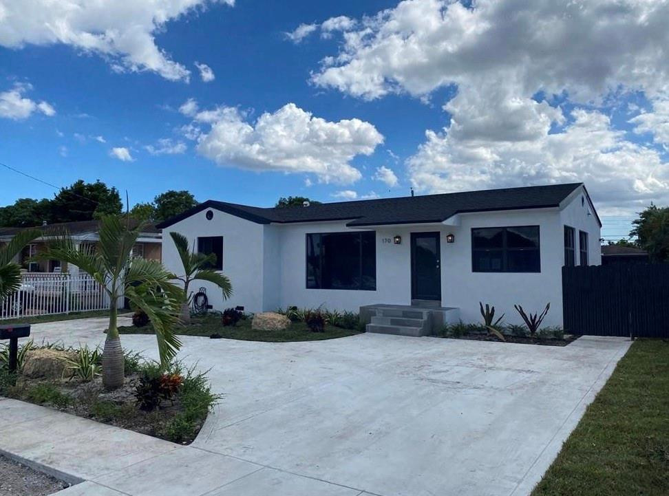¤KING ARTHUR ESTATES - Residential Lease