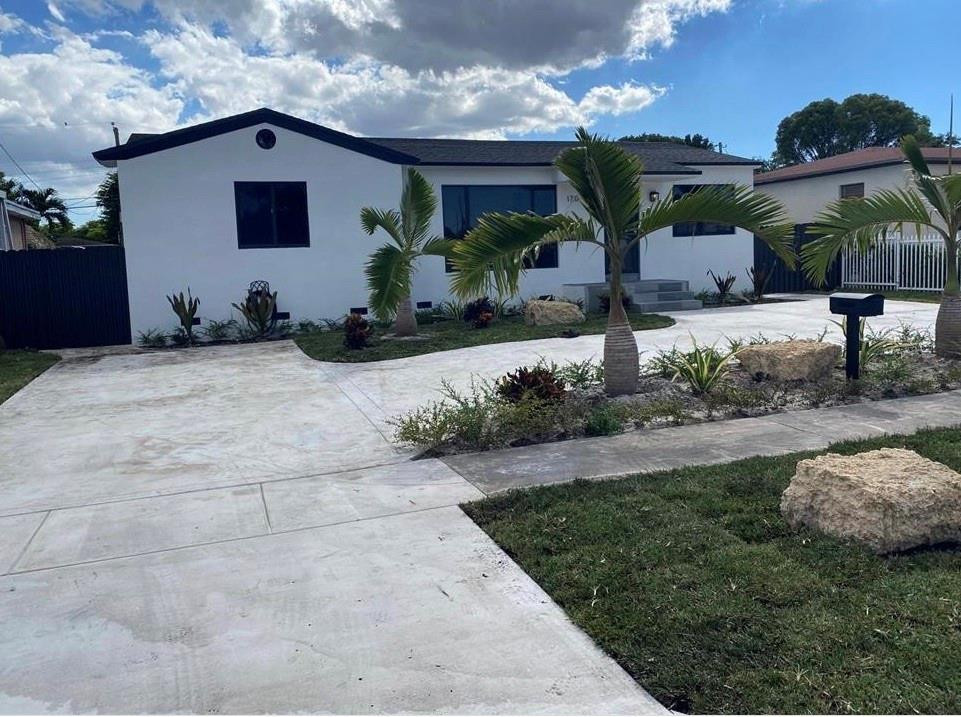 ¤KING ARTHUR ESTATES - Residential Lease
