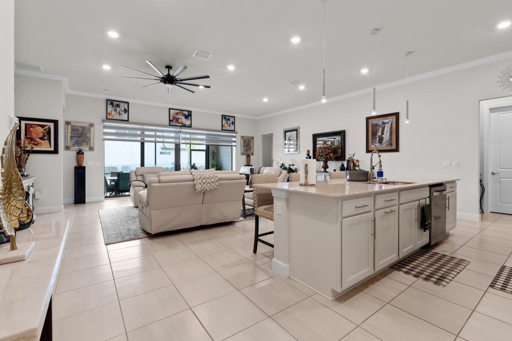 628 SE Boboli Way