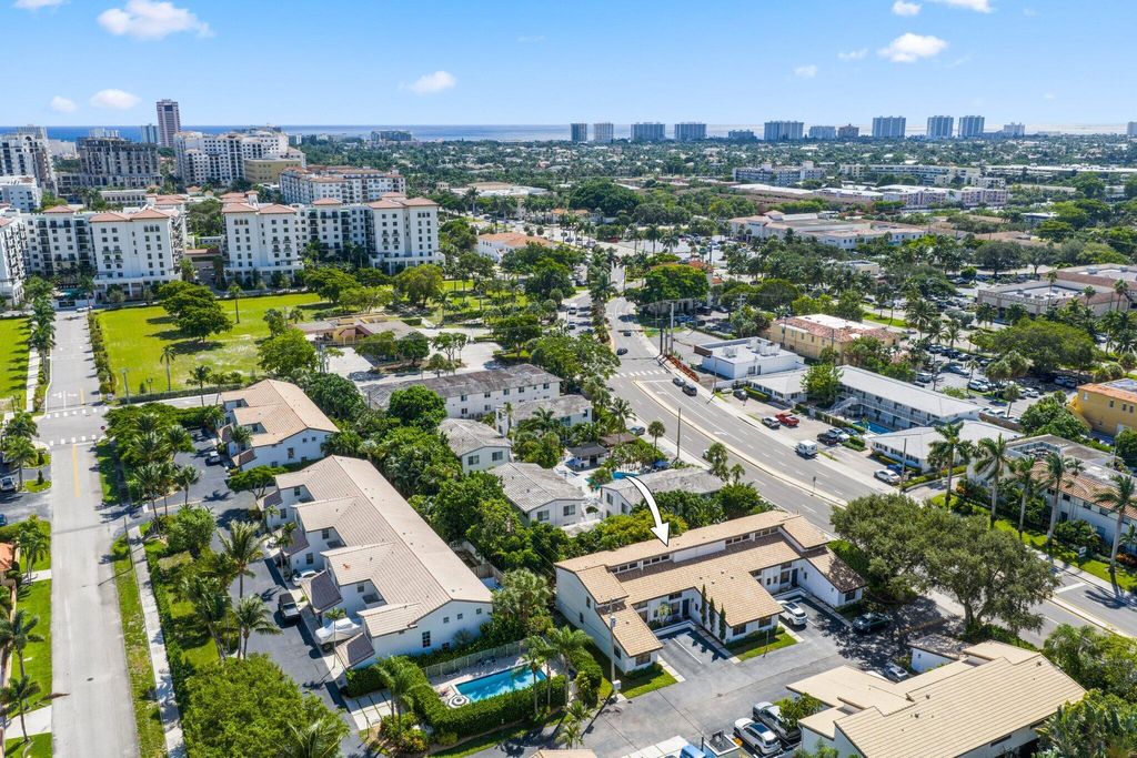 Photo of 361 W Camino Real Real #9, Boca Raton, FL 33432 (MLS # R11129160)