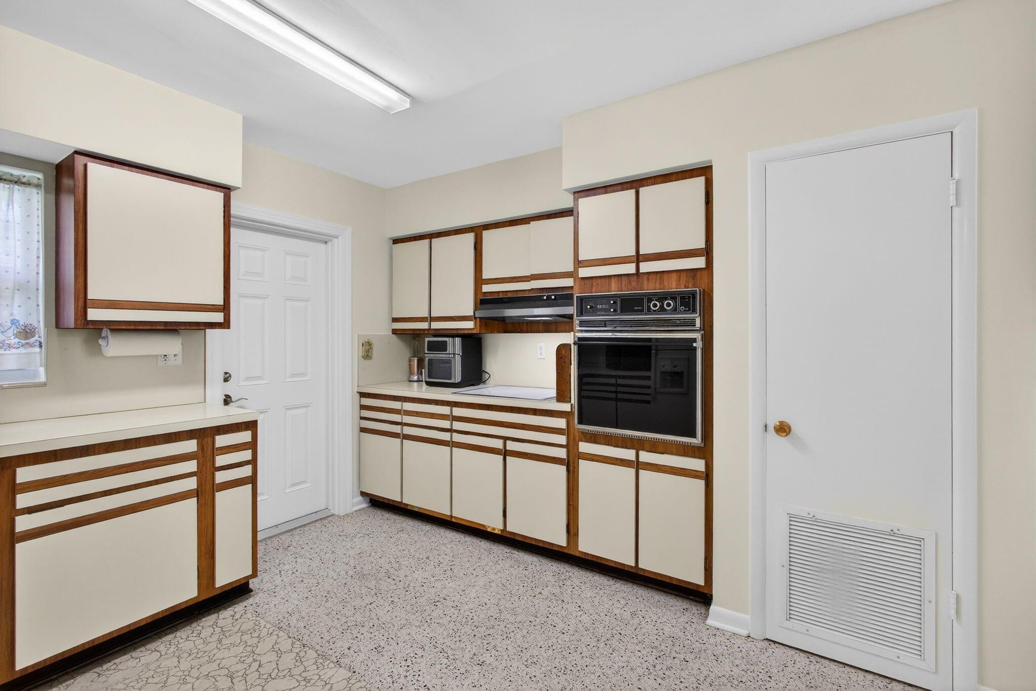 NORTH PALM BEACH VILLAGE - Residential