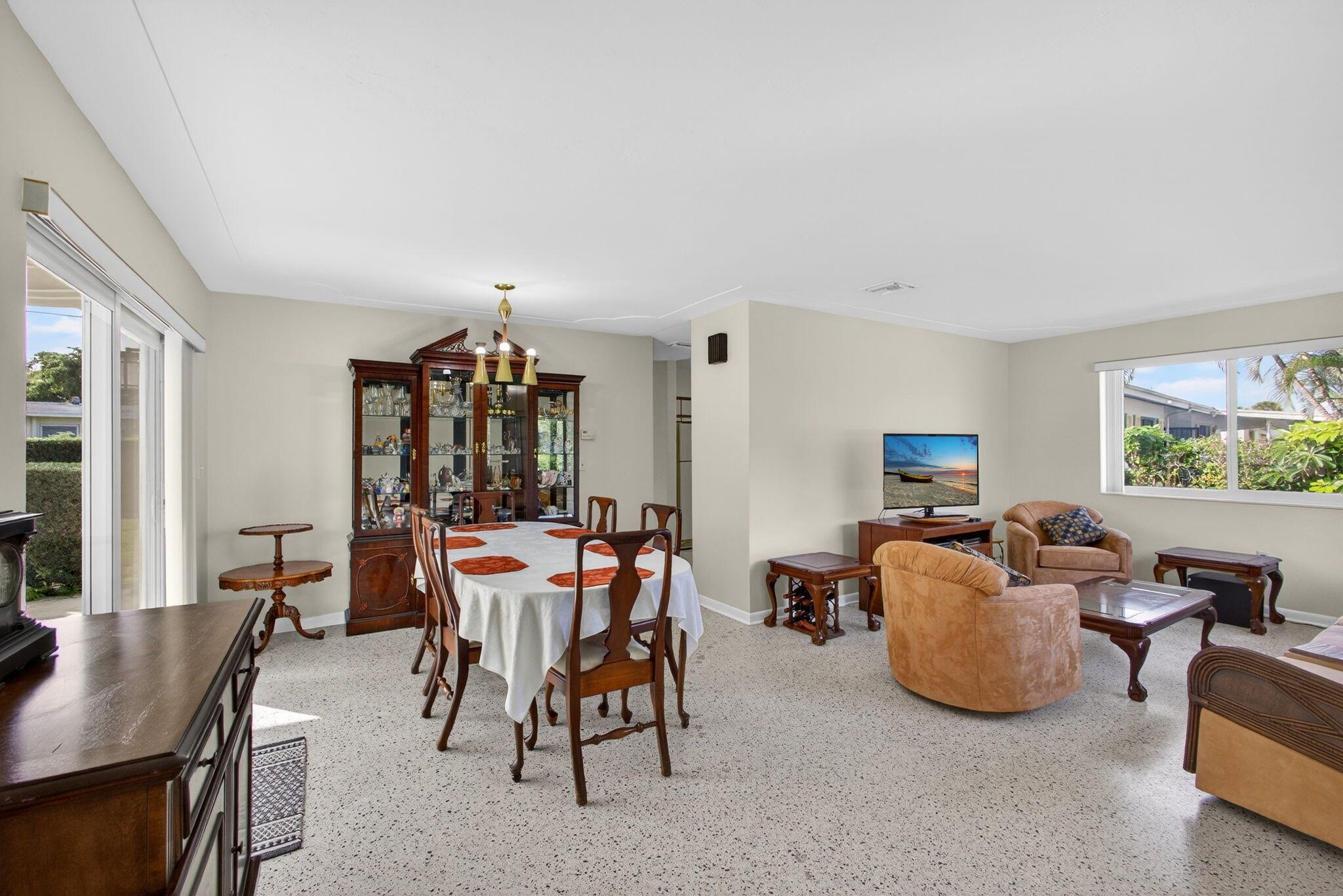 NORTH PALM BEACH VILLAGE - Residential