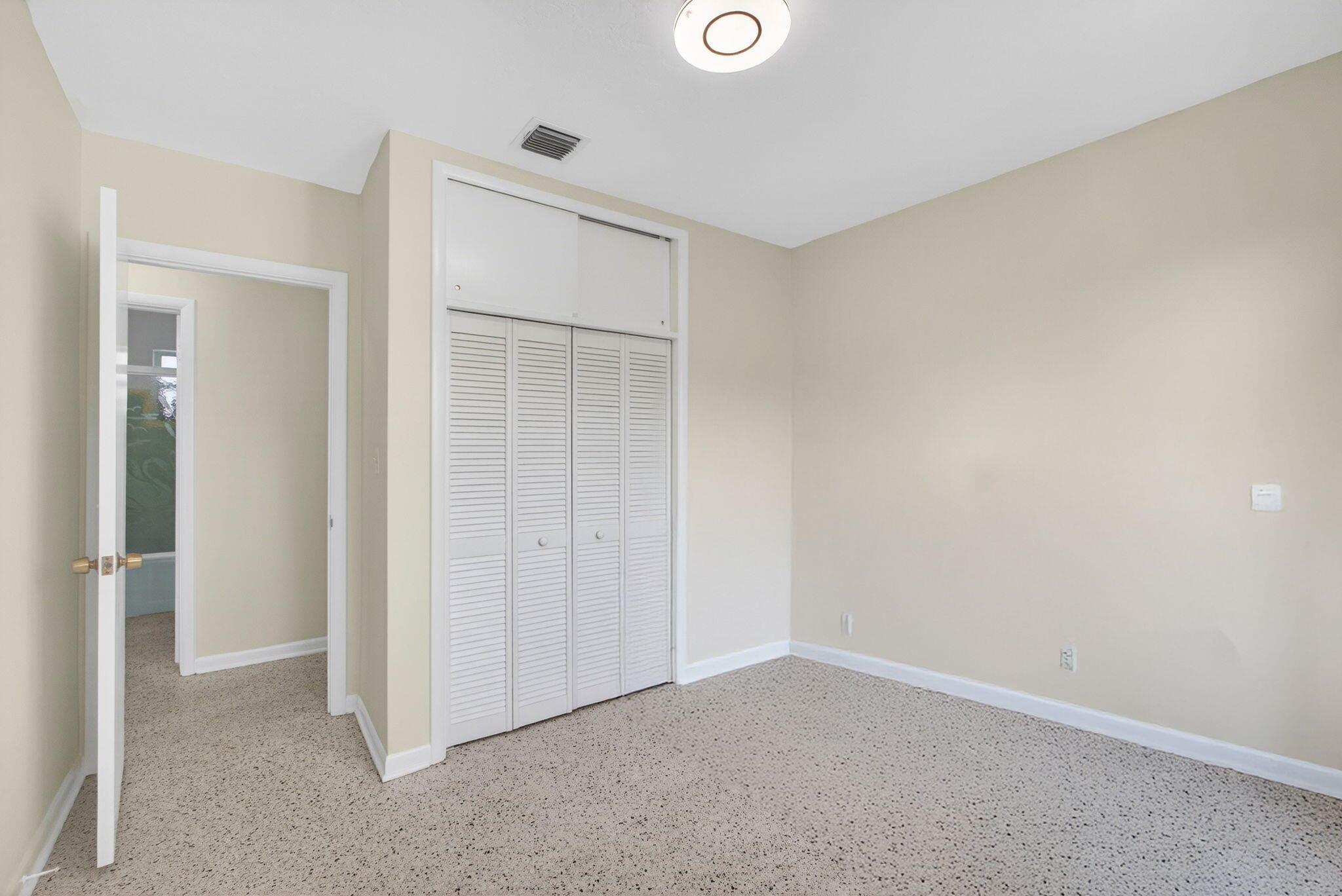 NORTH PALM BEACH VILLAGE - Residential