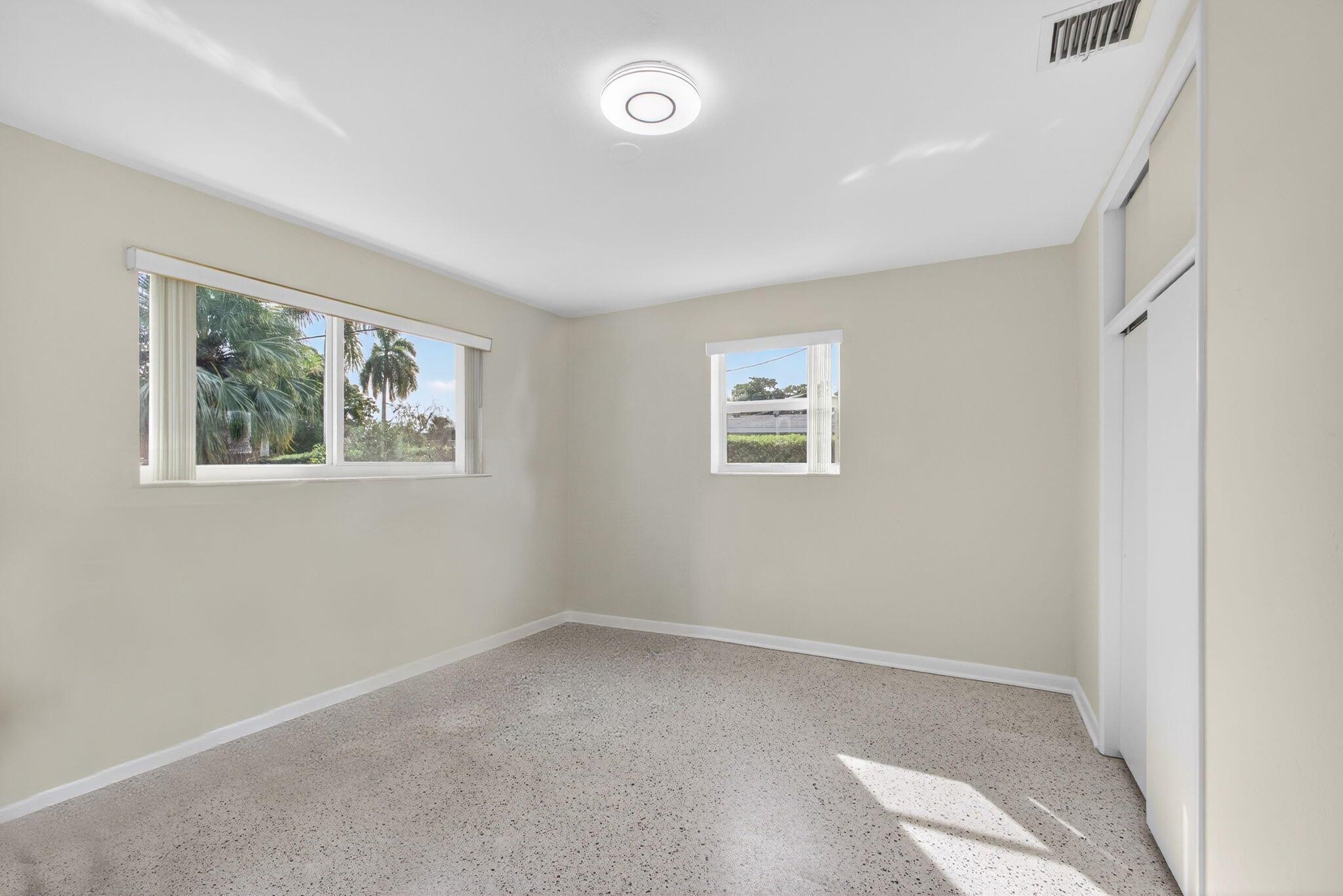 NORTH PALM BEACH VILLAGE - Residential