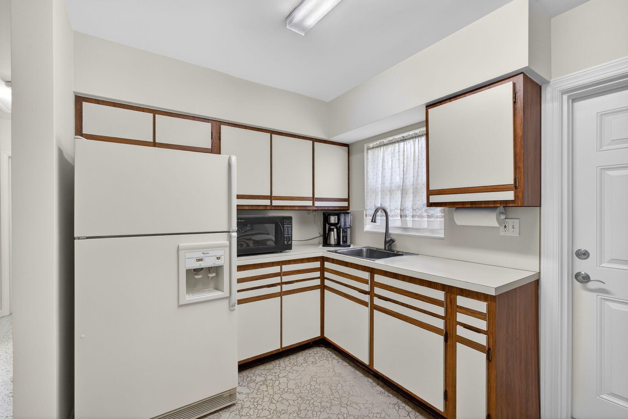 NORTH PALM BEACH VILLAGE - Residential