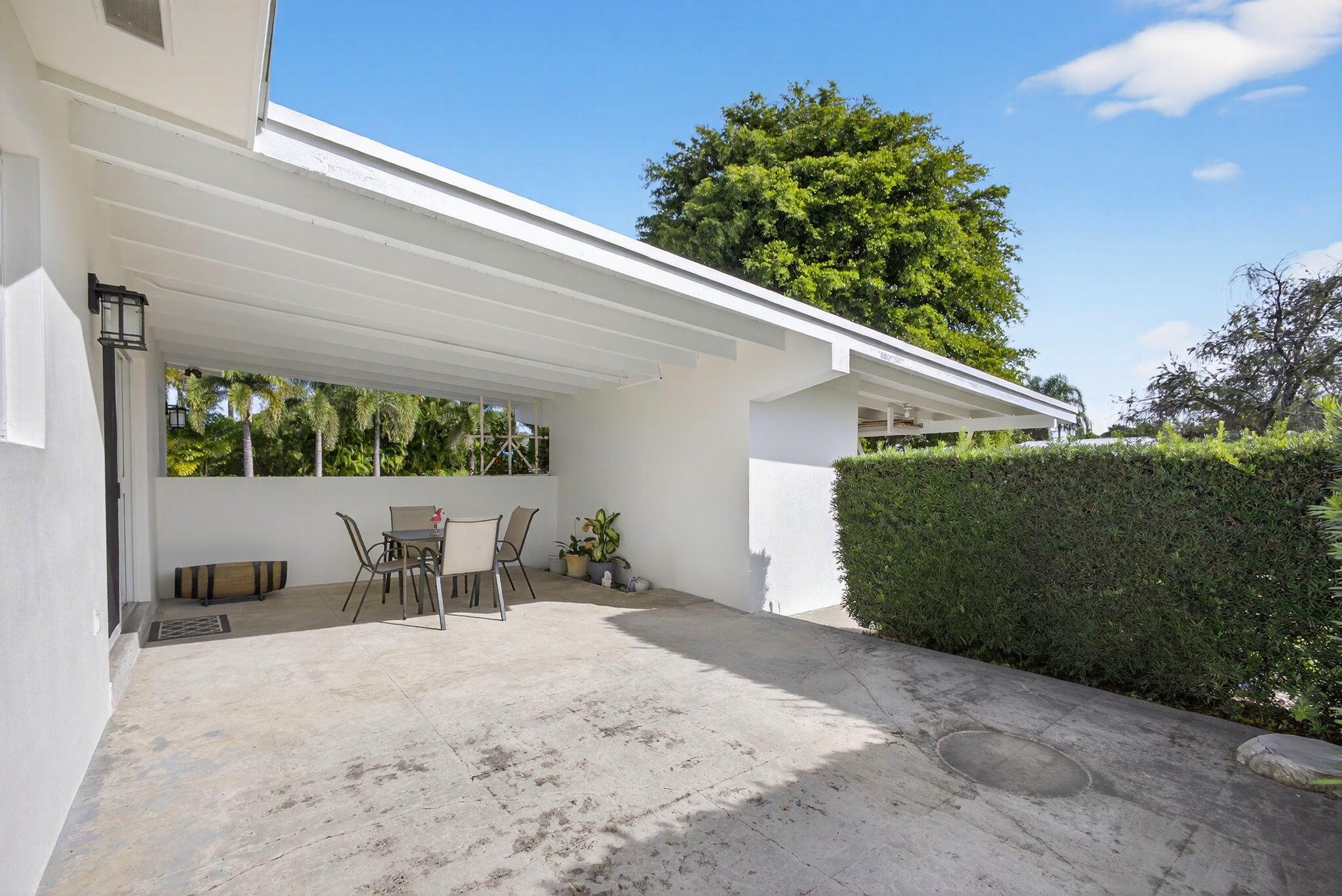 NORTH PALM BEACH VILLAGE - Residential