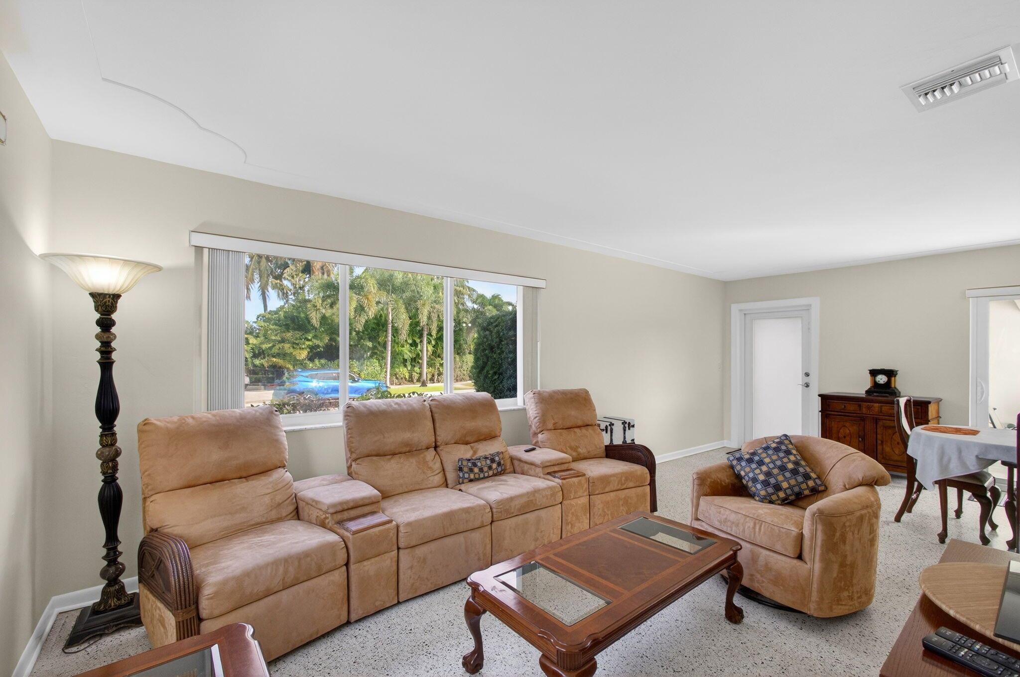 NORTH PALM BEACH VILLAGE - Residential