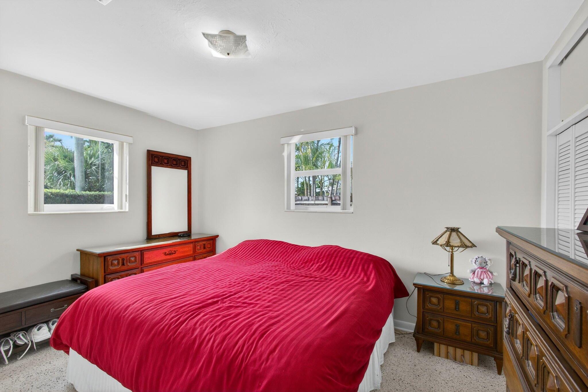 NORTH PALM BEACH VILLAGE - Residential