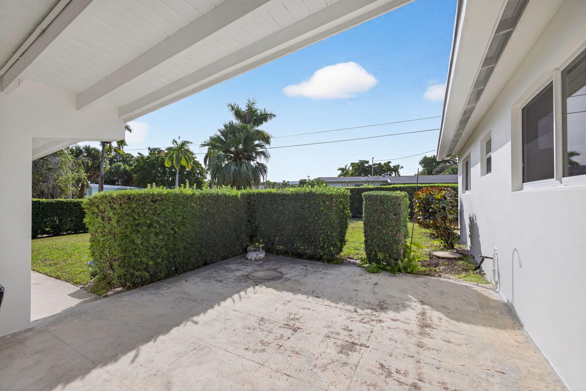 NORTH PALM BEACH VILLAGE - Residential