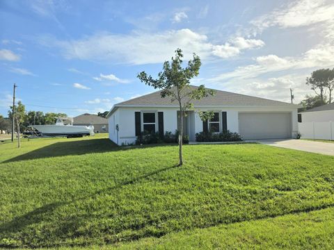 2772 SE Garfield Avenue Port St Lucie FL 34952