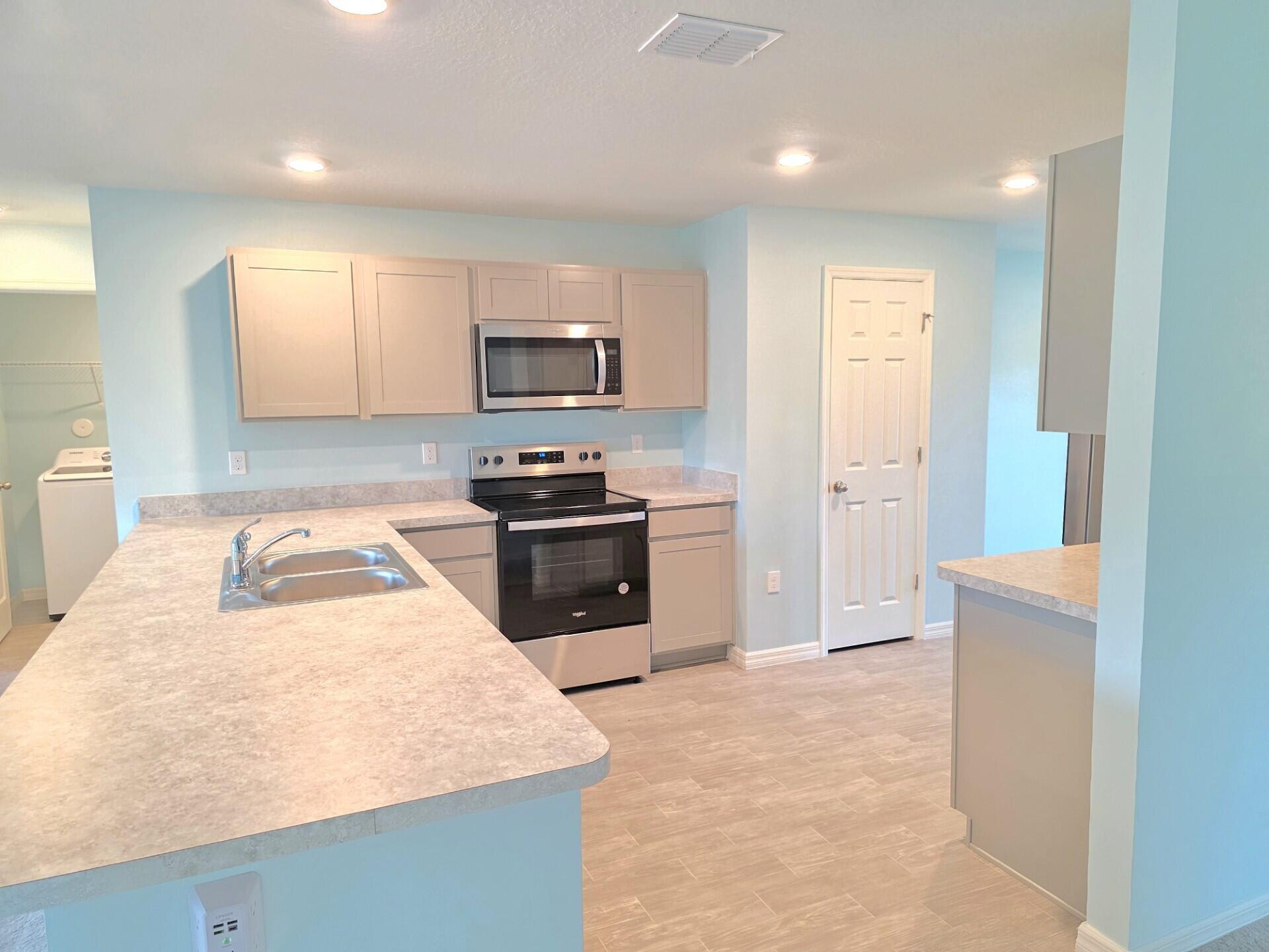 PORT ST LUCIE SECTION 40 - Residential