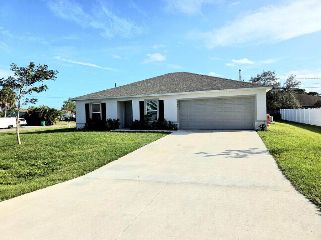 Photo of 2772 SE Garfield Avenue, Port Saint Lucie, FL 34952 (MLS # R11149567)