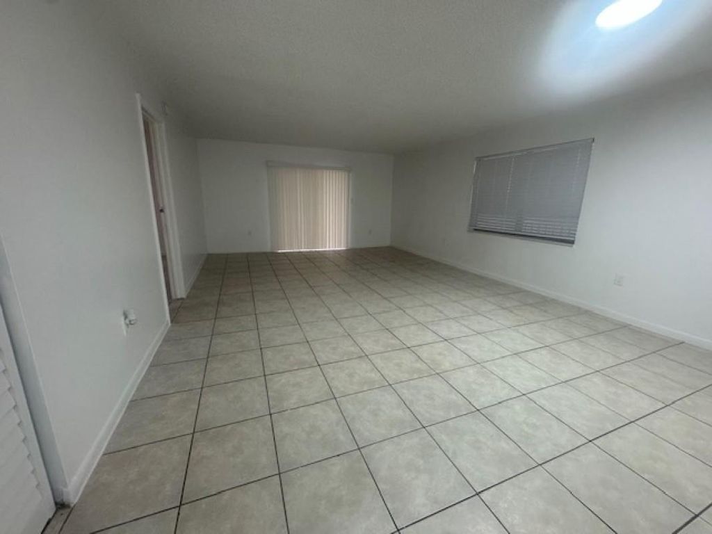 Photo of 5525 SW 41st St #218, Hollywood, FL 33023 (MLS # F10517532)