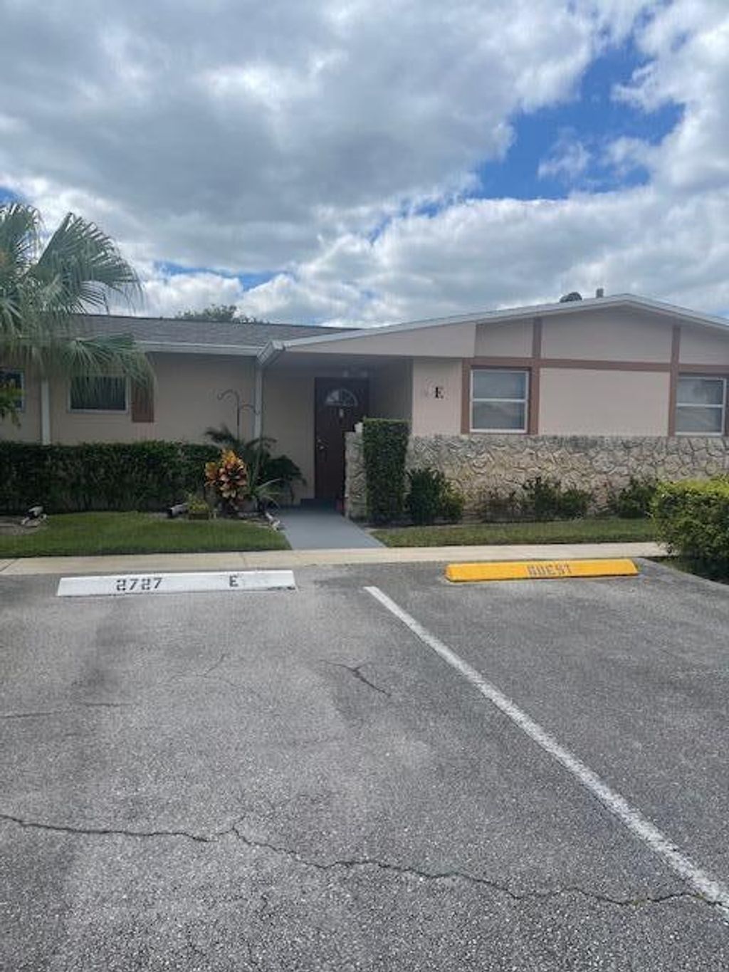 Photo of 2727 W Dudley Dr Drive W #E, West Palm Beach, FL 33415 (MLS # B26014242)