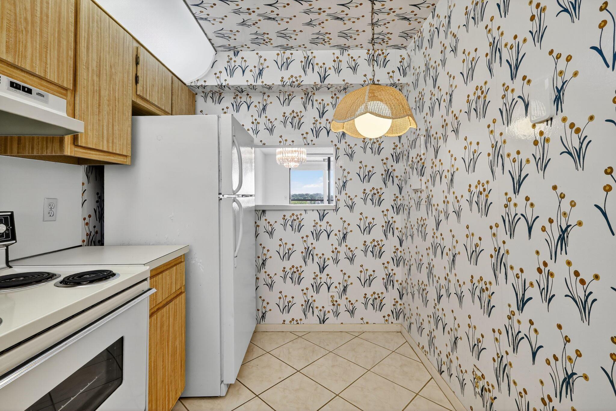 SUNRISE OF PALM BEACH CON - Residential