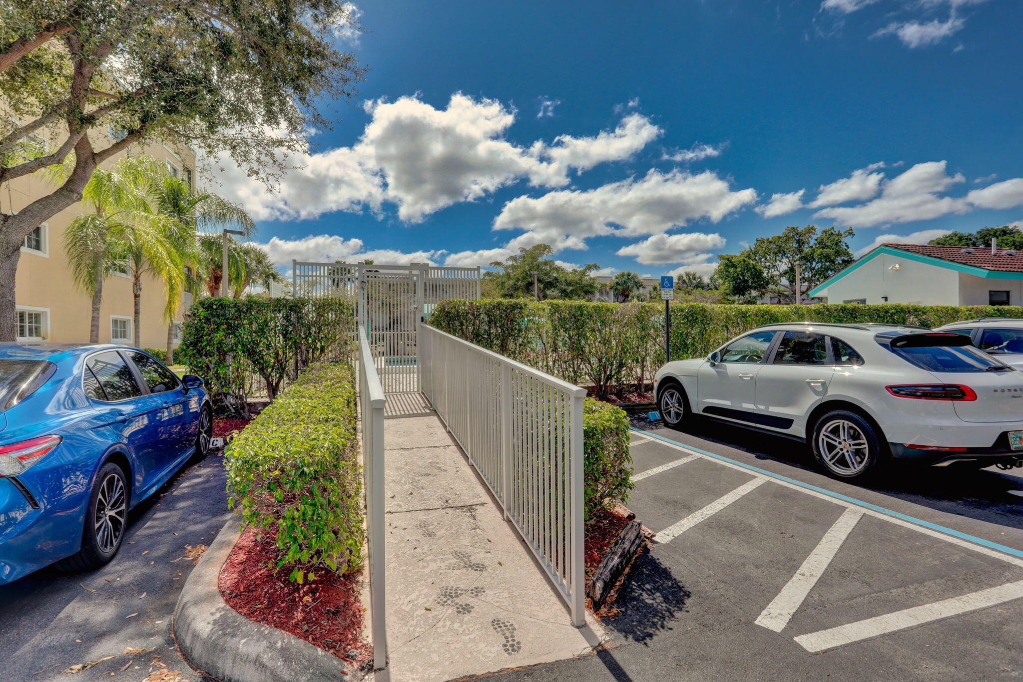 SUNRISE OF PALM BEACH CON - Residential