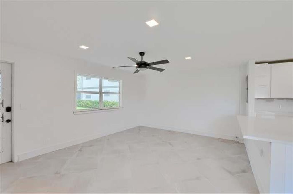 Photo of 195 Flanders #195, Delray Beach, FL 33484 (MLS # F10546108)