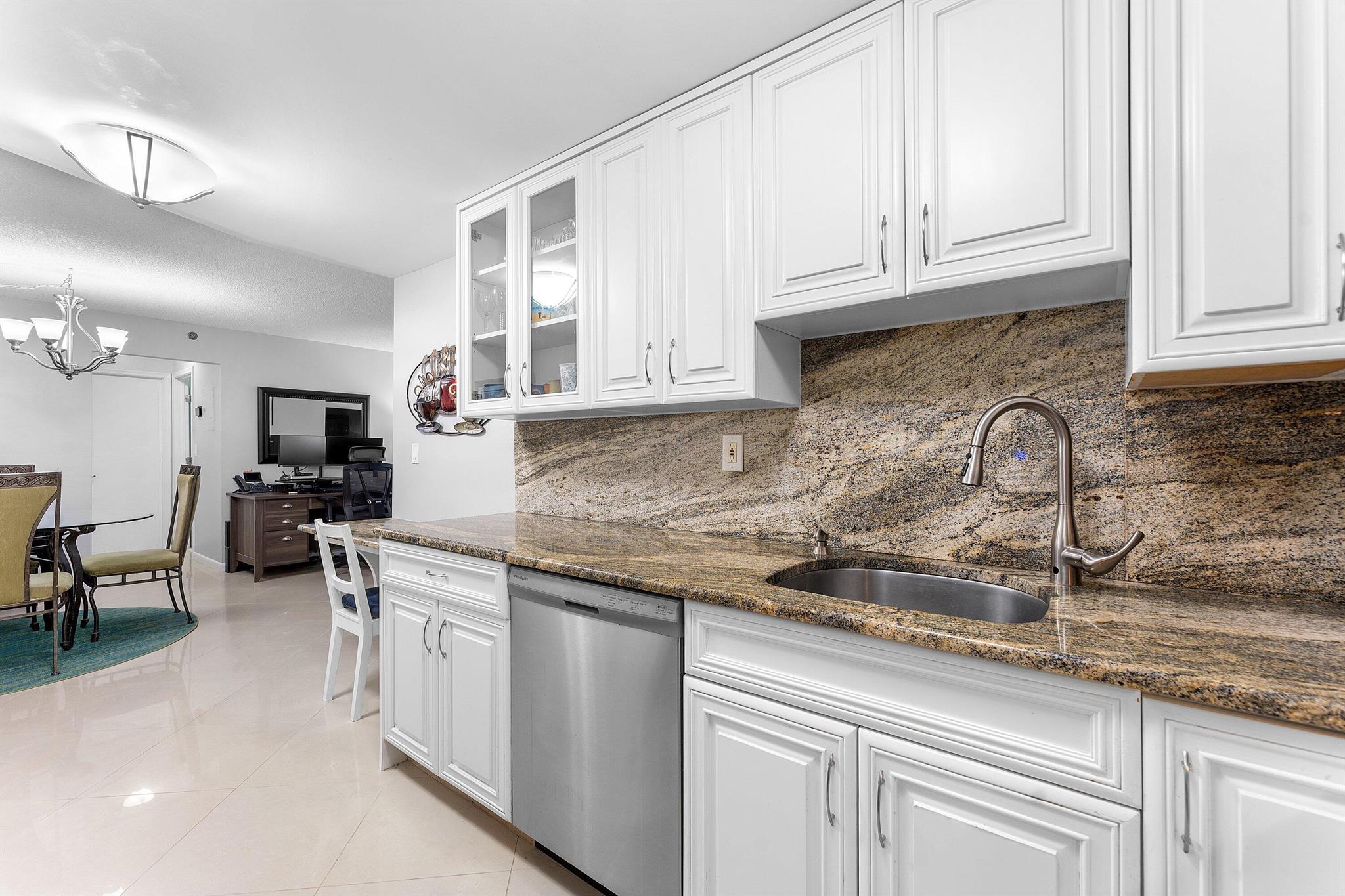 AMBASSADORS V NORTH CONDO - Residential Lease