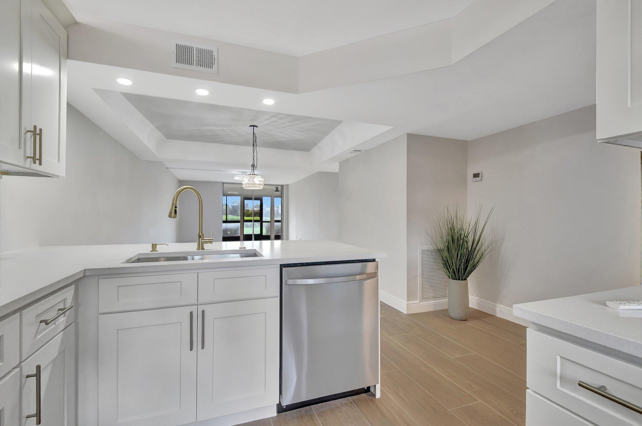 BARWOOD CONDO - Residential