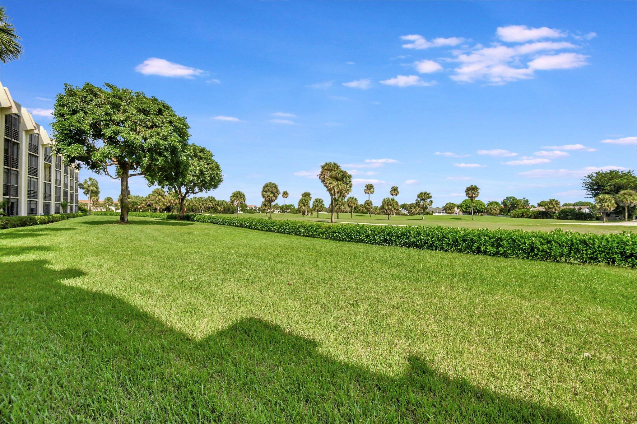 BARWOOD CONDO - Residential