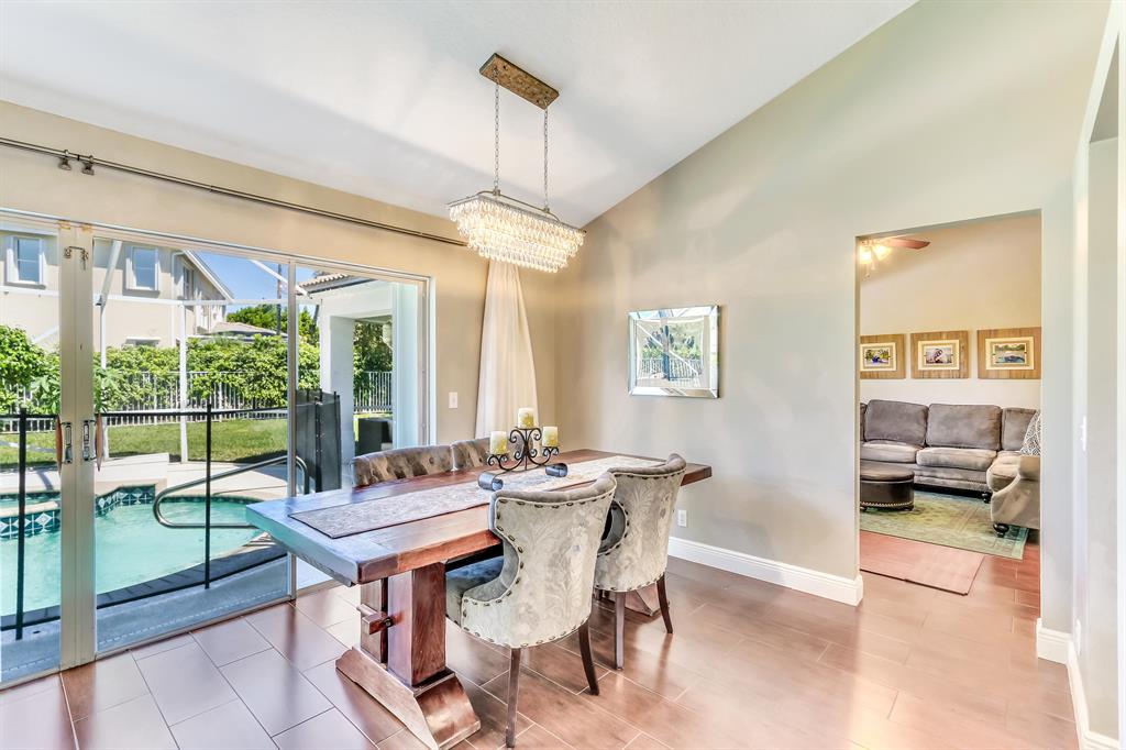 WINSTON TRAILS PAR 3 - Residential