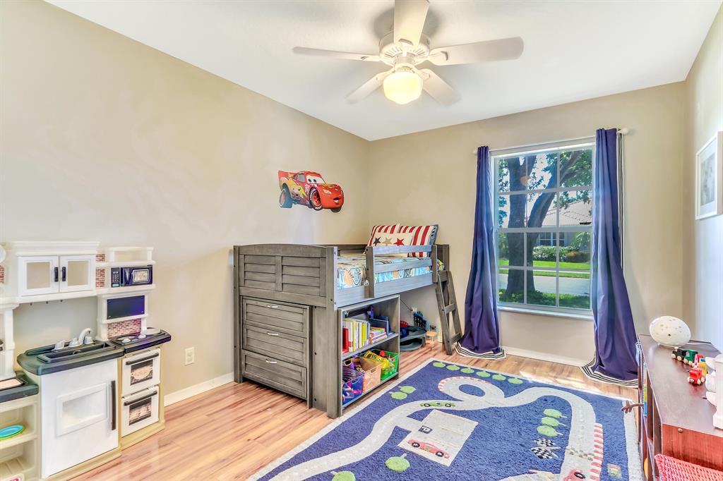 WINSTON TRAILS PAR 3 - Residential