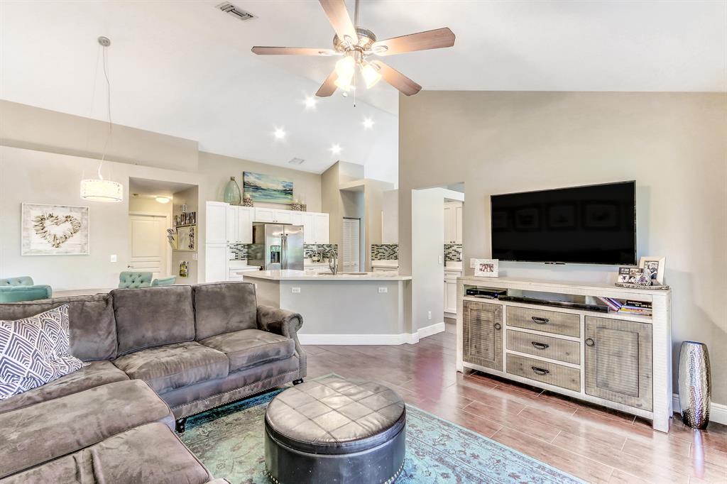 WINSTON TRAILS PAR 3 - Residential