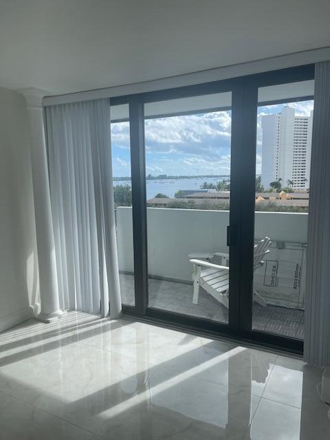 PALM BEACH HOUSE CONDO - Residential Lease