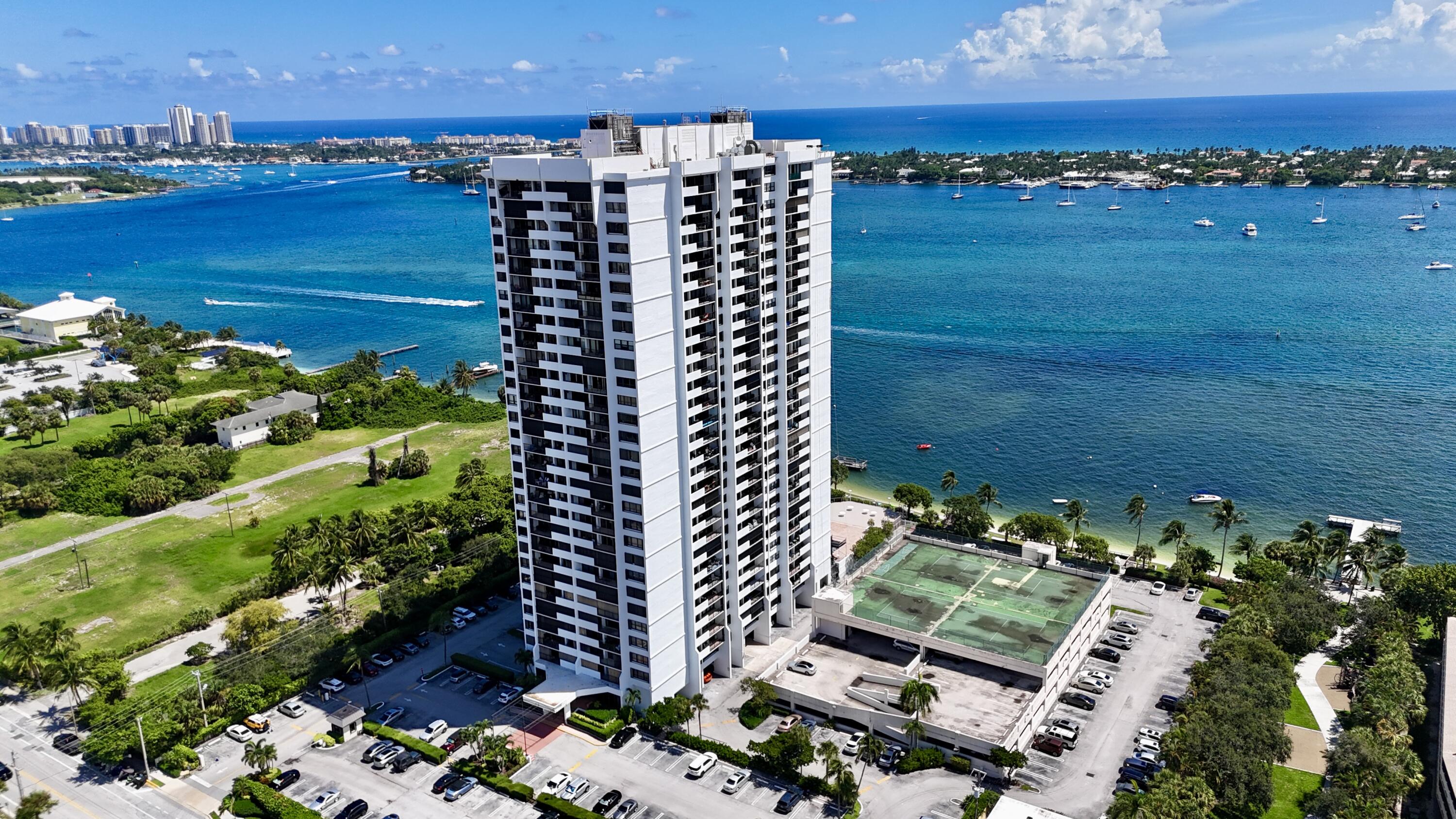 PALM BEACH HOUSE CONDO - Residential Lease