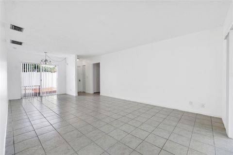 9185 SW 5th St A Boca Raton FL 33428
