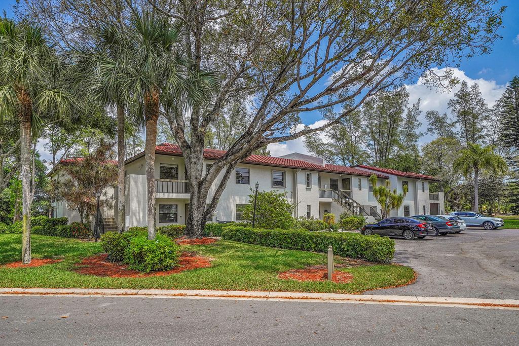 Photo of 21541 Cypress Hammock Drive #37c, Boca Raton, FL 33428 (MLS # R11081592)