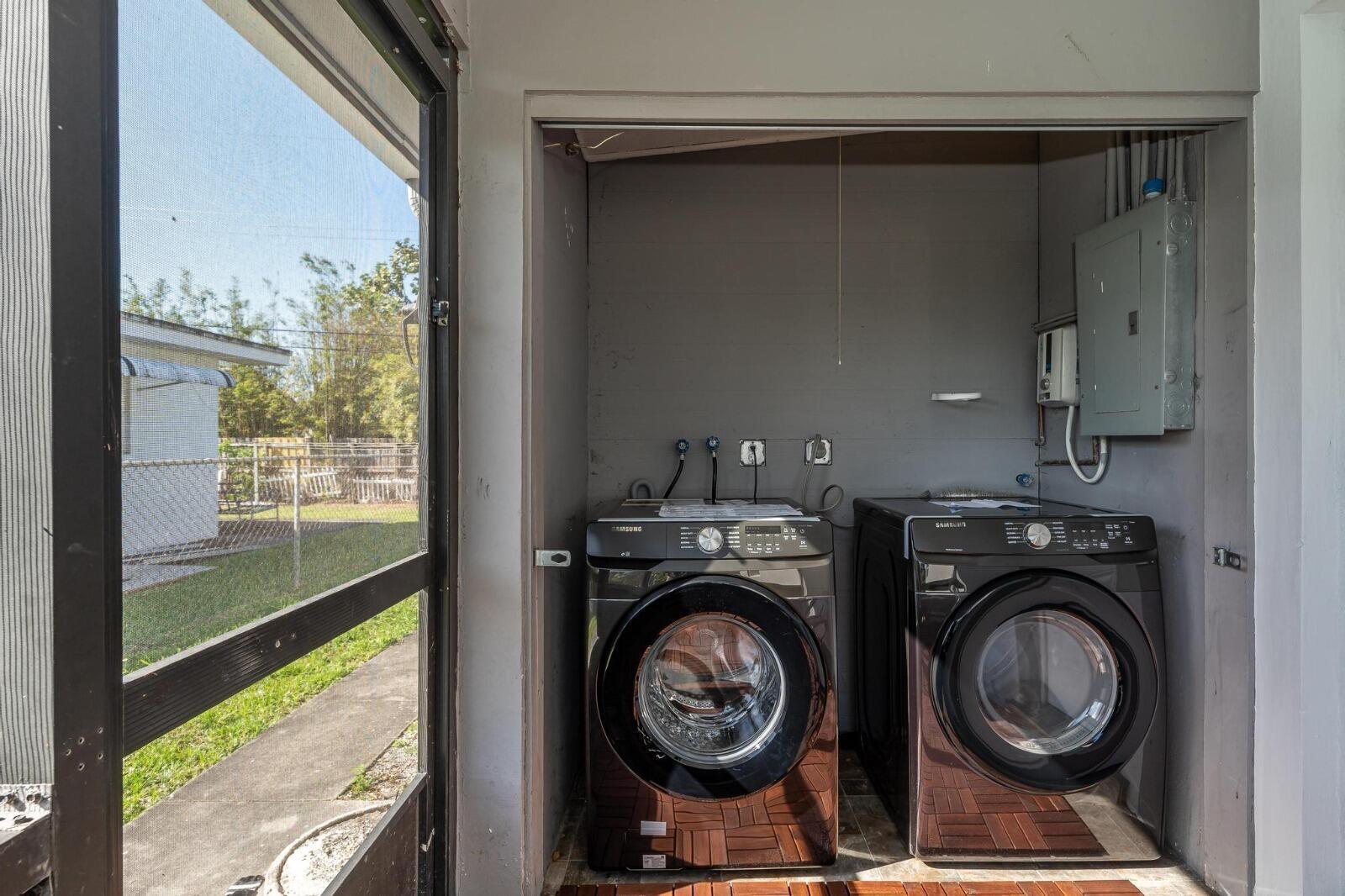 OAK GROVE - Residential Lease