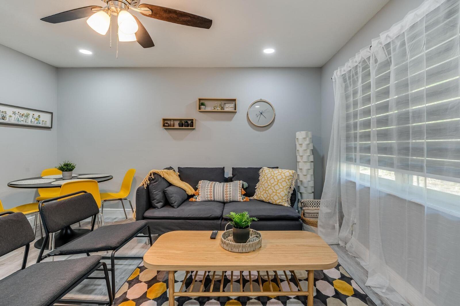 OAK GROVE - Residential Lease