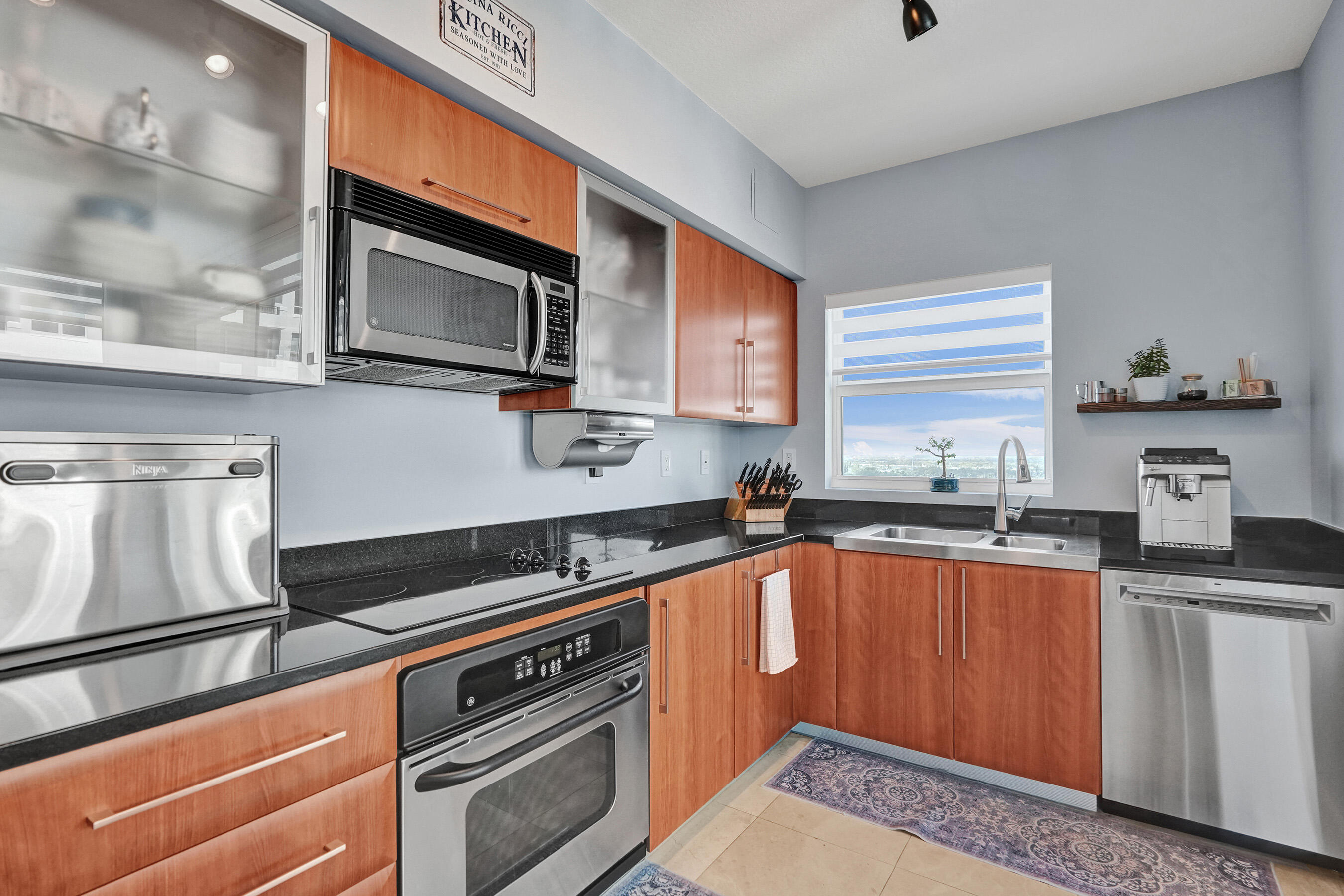 SYMPHONY SOUTH CONDO - Residential