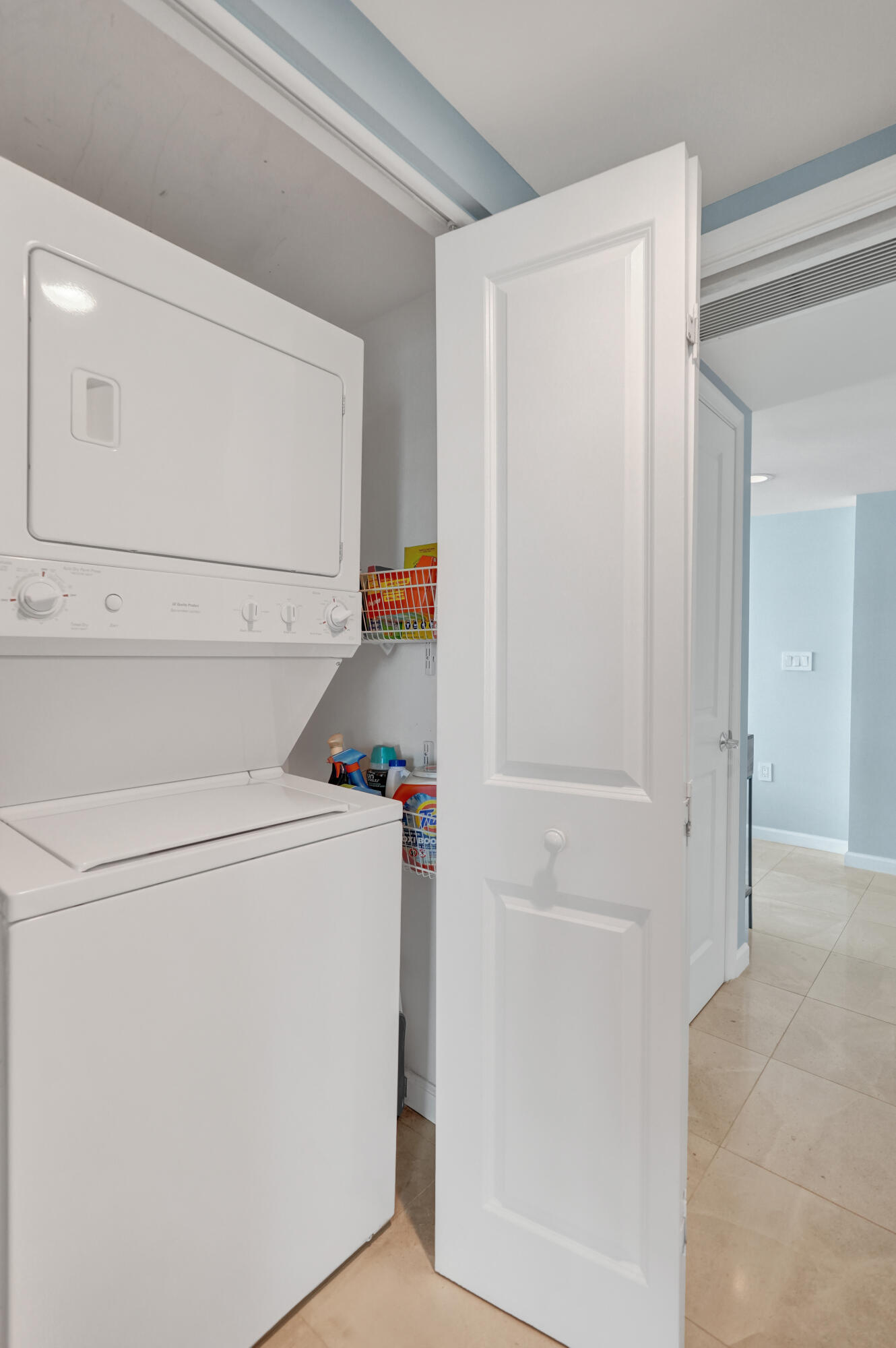 SYMPHONY SOUTH CONDO - Residential