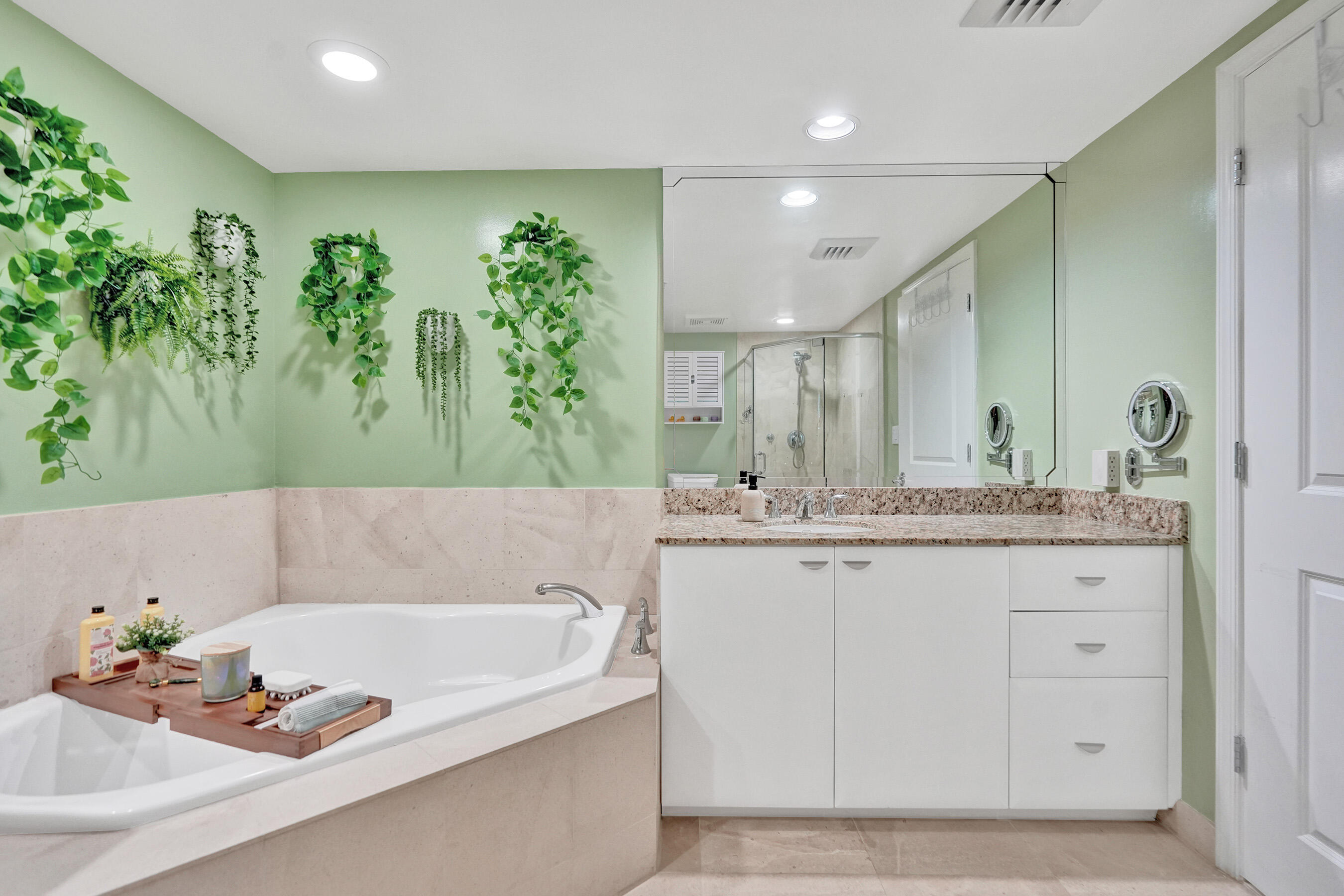 SYMPHONY SOUTH CONDO - Residential