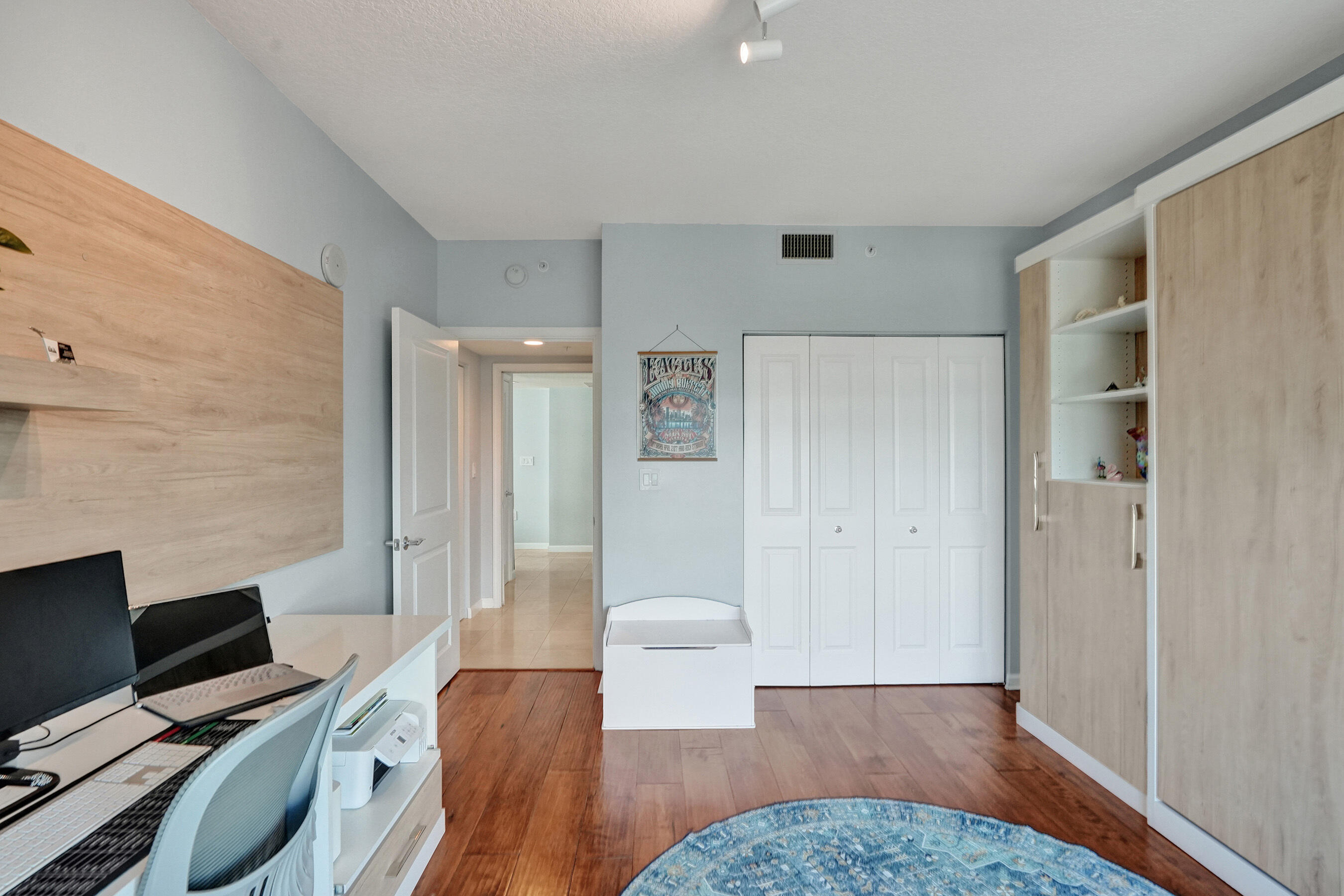 SYMPHONY SOUTH CONDO - Residential