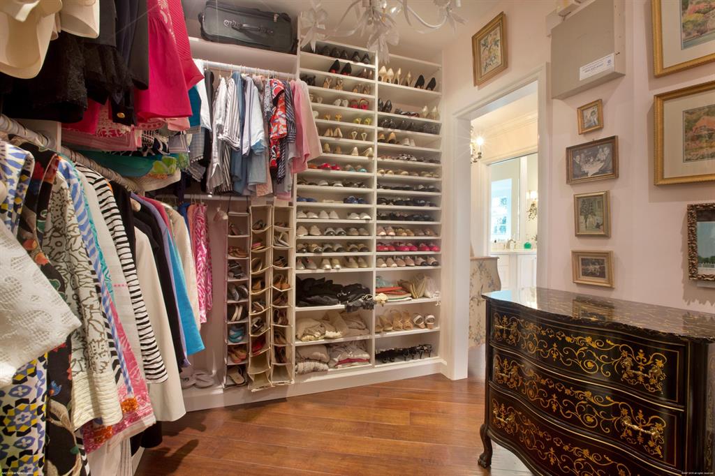 GULFSTREAM PROPERTIES - Residential