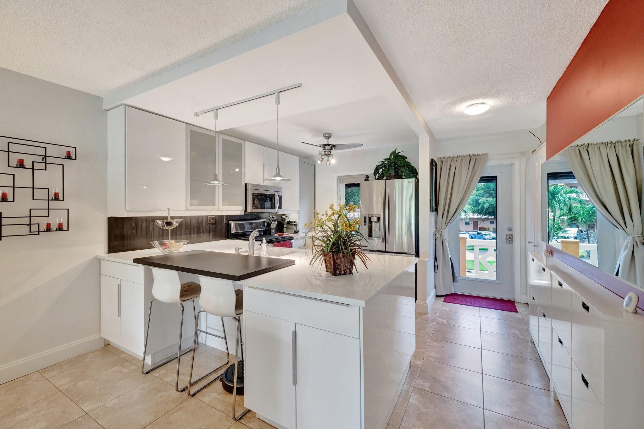 5141 W Oakland Park Blvd 209