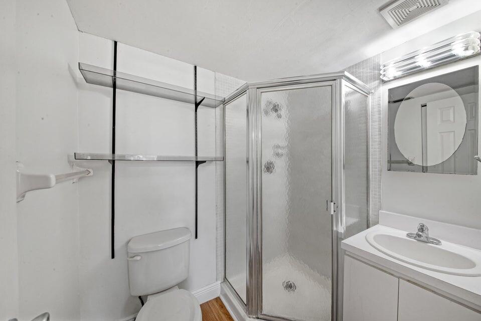 PINES OF DELRAY NORTH CONDO - Residential Lease