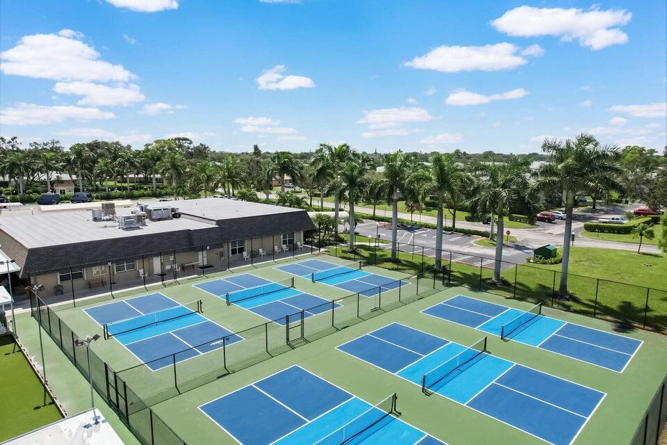 PINES OF DELRAY NORTH CONDO - Residential Lease