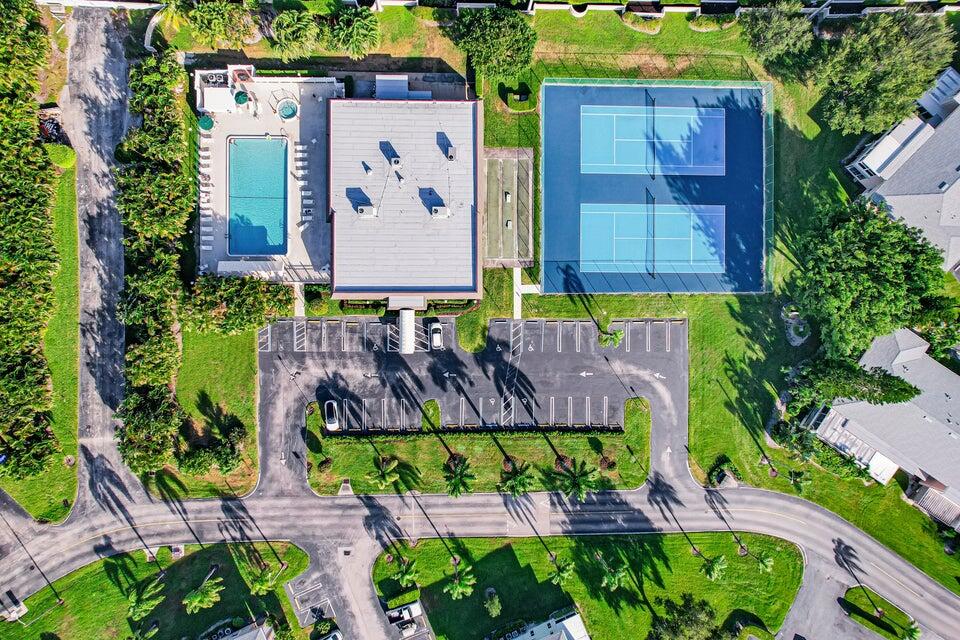 PINES OF DELRAY NORTH CONDO - Residential Lease