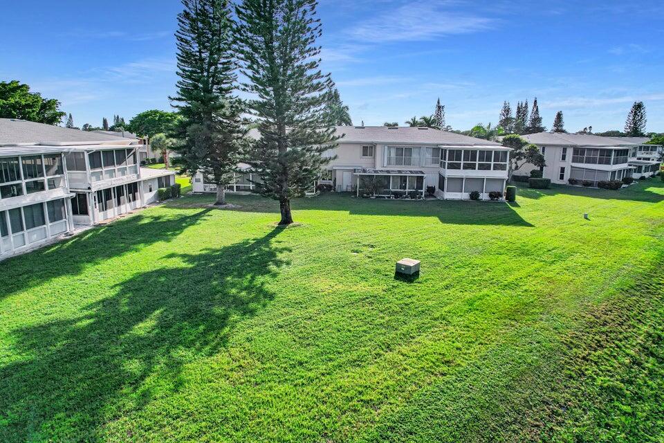 PINES OF DELRAY NORTH CONDO - Residential Lease