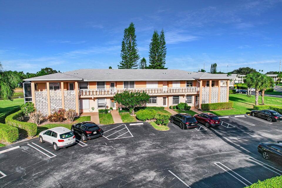 PINES OF DELRAY NORTH CONDO - Residential Lease